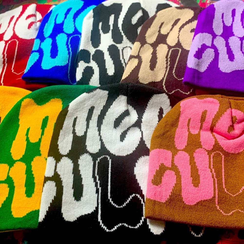Beanie with different colors